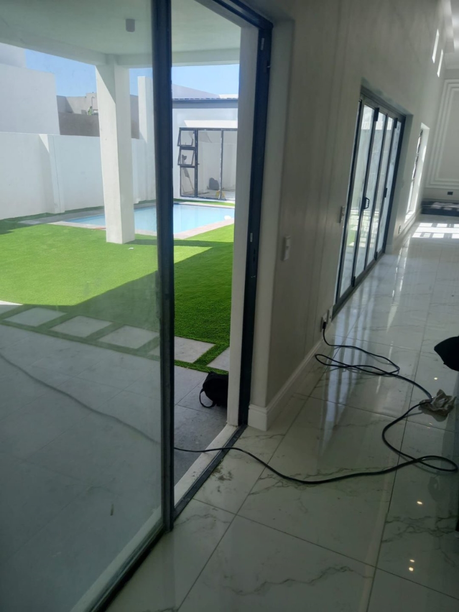 3 Bedroom Property for Sale in Sandown Western Cape